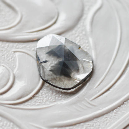 ダイヤモンド 0.68ct スライス ローズカット 8.2mm×7.2mm×1.0mm【MJ3160】