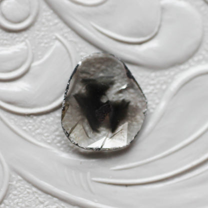 ダイヤモンド 0.68ct スライス ローズカット 8.2mm×7.2mm×1.0mm【MJ3160】
