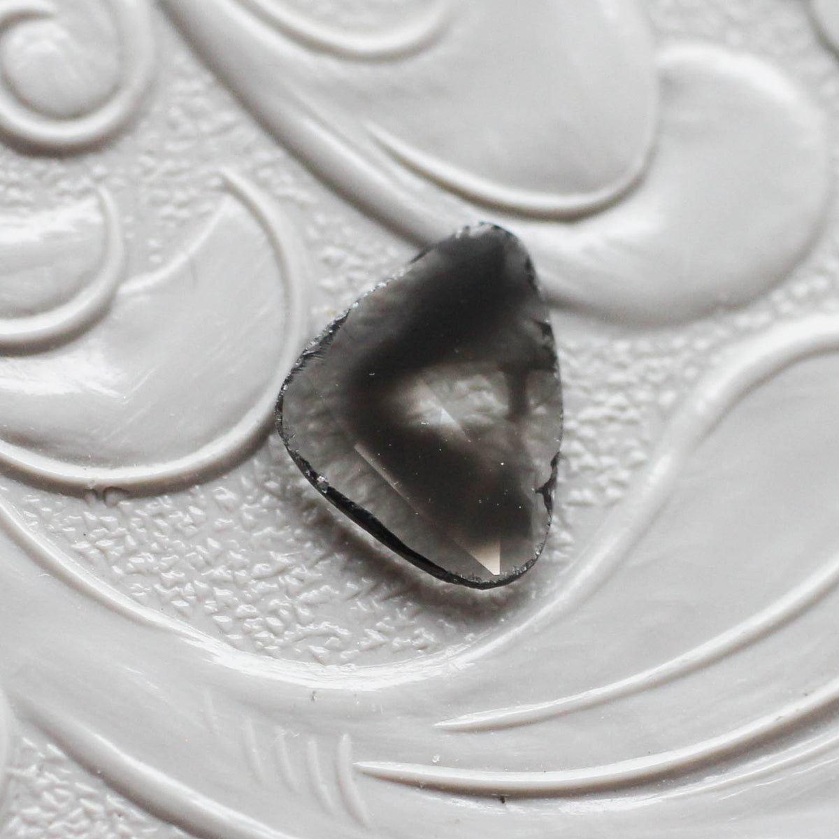 ダイヤモンド 0.43ct スライス ローズカット 6.5mm×5.8mm×1.0mm【MJ3161】