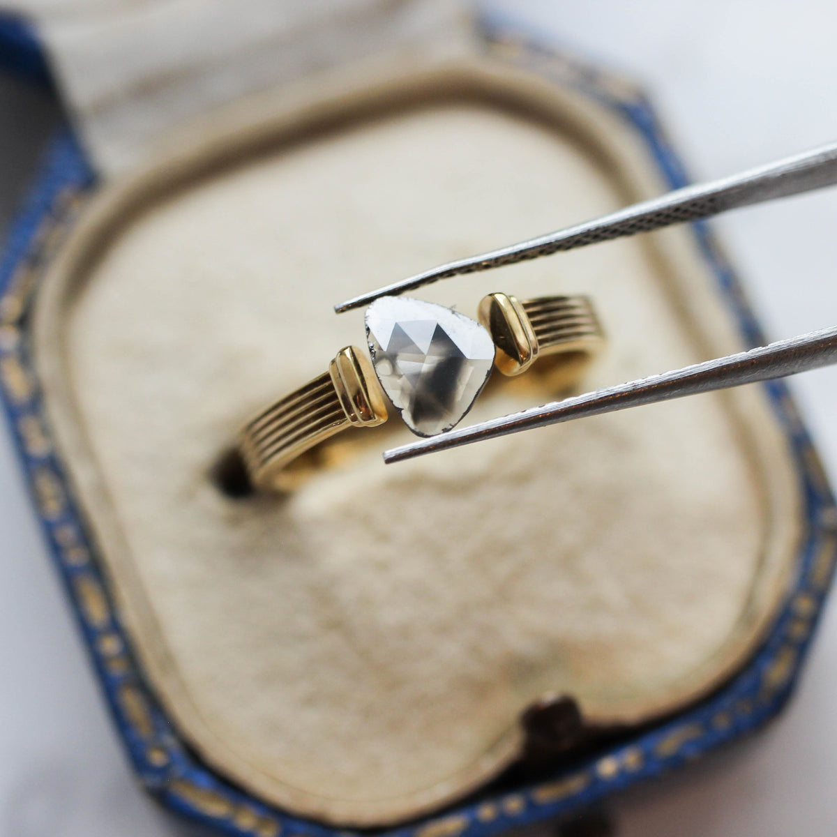 ダイヤモンド 0.43ct スライス ローズカット 6.5mm×5.8mm×1.0mm【MJ3161】