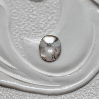 ソルトアンドペッパーダイヤモンド 0.09ct カボションカット 3.6mm×3.1mm×0.8mm【MJ3162】