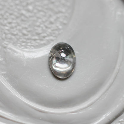 ソルトアンドペッパーダイヤモンド 0.06ct カボションカット 3.2mm×2.3mm×1.0mm【MJ3164】