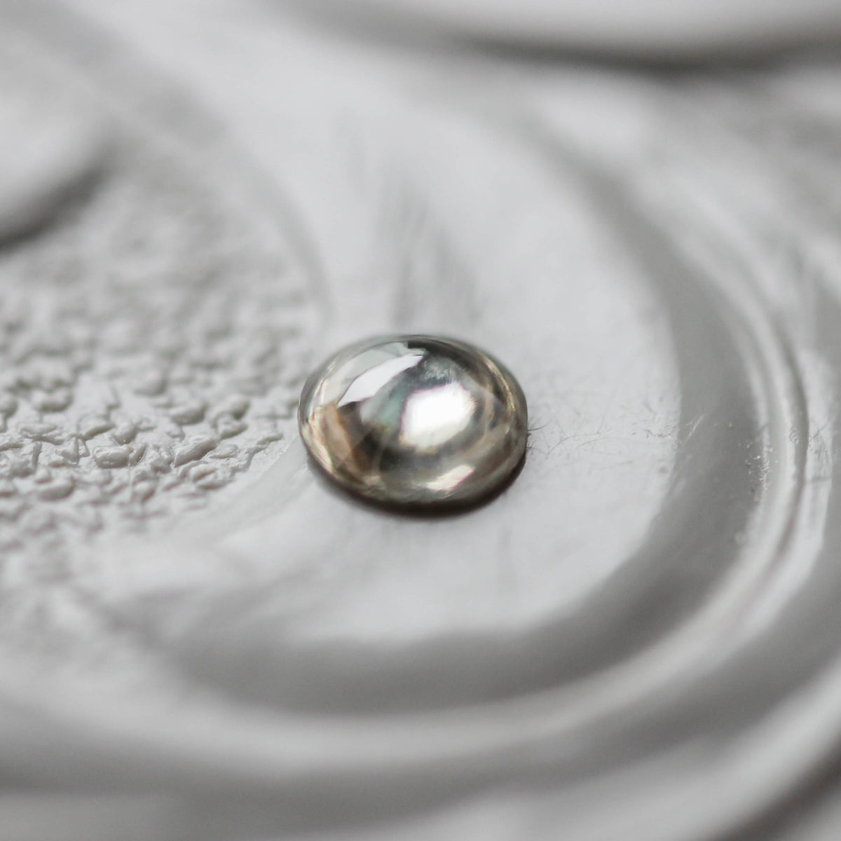 ナチュラルダイヤモンド 0.07ct カボションカット 2.8mm×2.8mm×1.0mm【MJ3166】