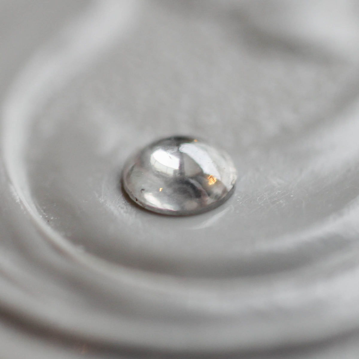 ナチュラルダイヤモンド 0.08ct カボションカット 3.0mm×3.0mm×1.0mm【MJ3167】