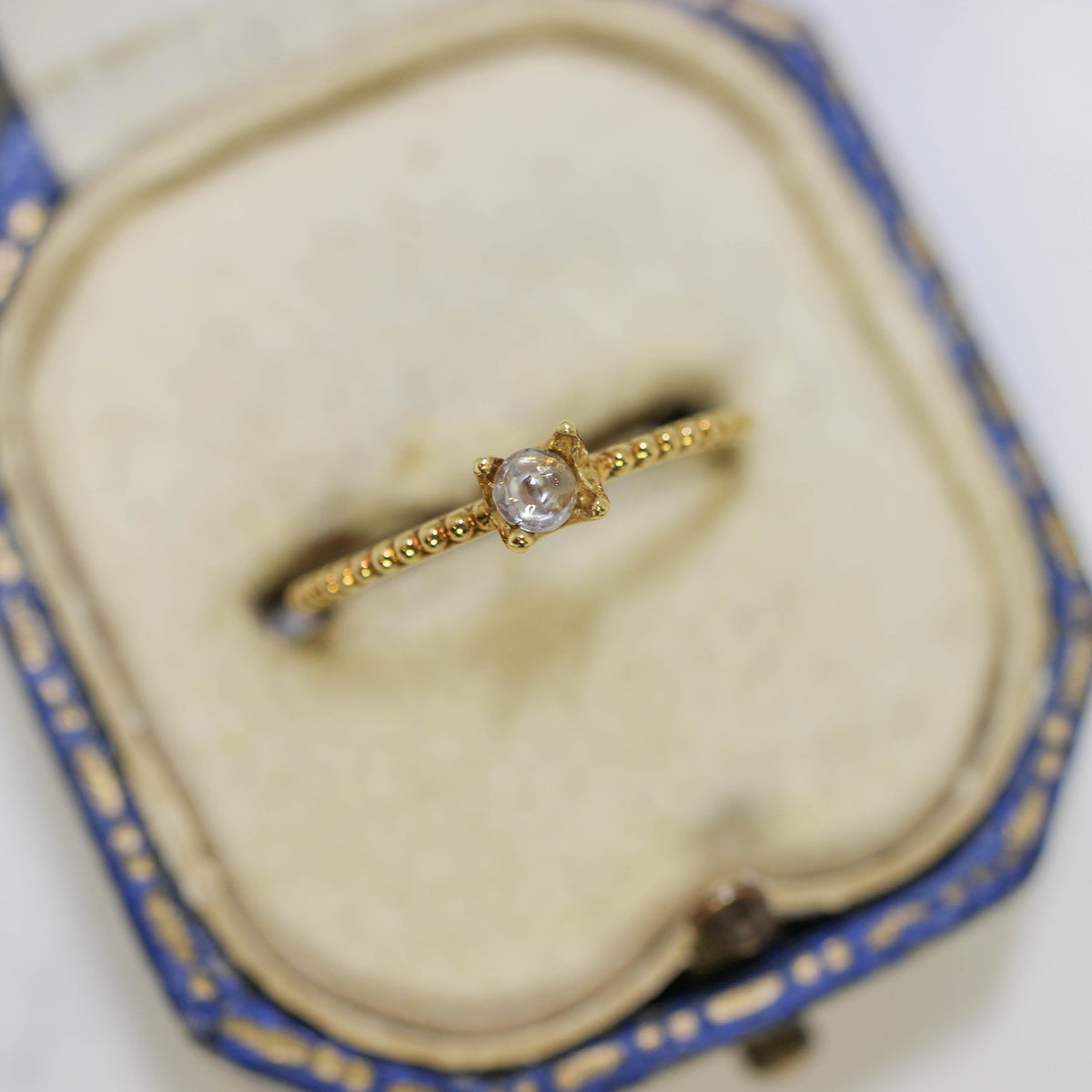 ナチュラルダイヤモンド 0.08ct カボションカット 2.9mm×2.9mm×1.2mm【MJ3165】