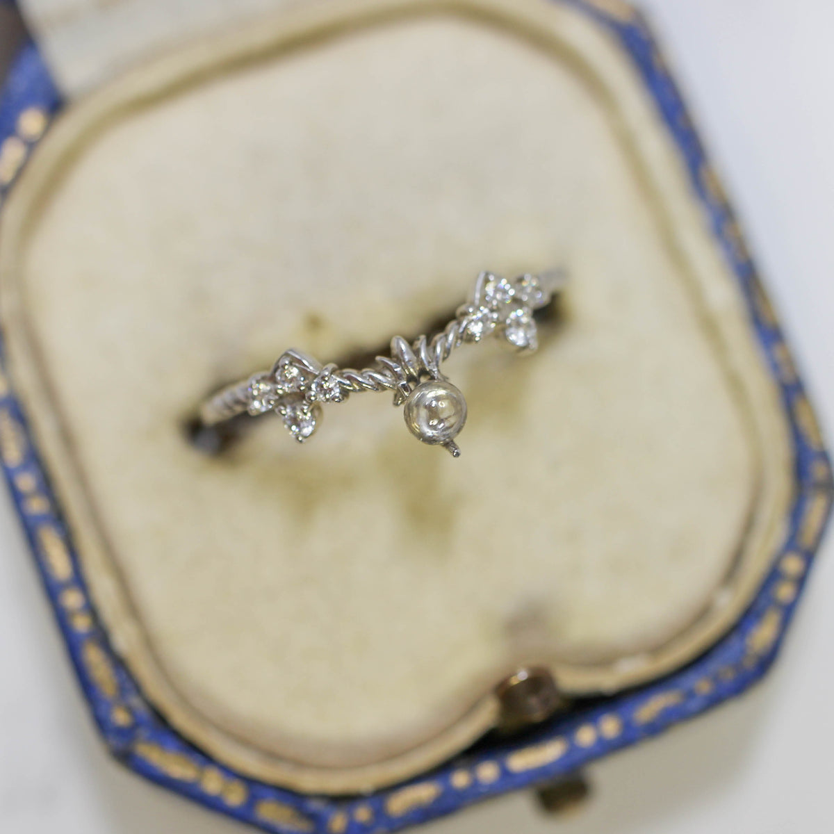 ナチュラルダイヤモンド 0.07ct カボションカット 2.8mm×2.8mm×1.0mm【MJ3166】