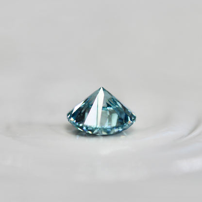 アイスブルーダイヤモンド 0.17ct ラウンドブリリアントカット 3.4mm×3.4mm×2.2mm【MJ2813】