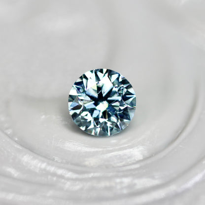 アイスブルーダイヤモンド 0.17ct ラウンドブリリアントカット 3.5mm×3.5mm×2.2mm【MJ2815】