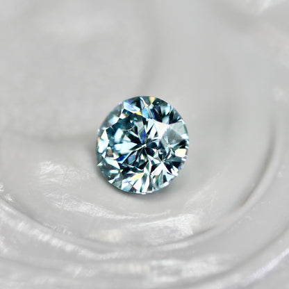 アイスブルーダイヤモンド 0.17ct ラウンドブリリアントカット 3.5mm×3.5mm×2.2mm【MJ2815】