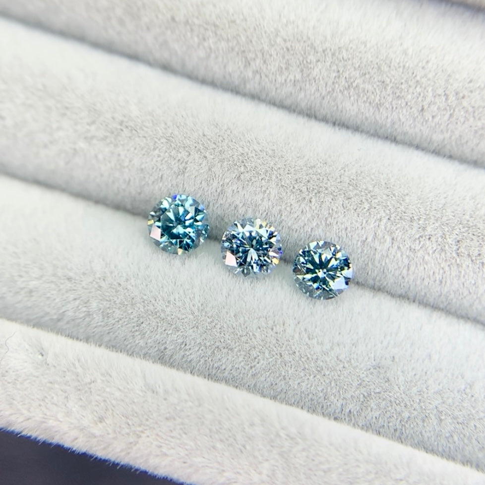 アイスブルーダイヤモンド 0.17ct ラウンドブリリアントカット 3.5mm×3.5mm×2.2mm【MJ2815】