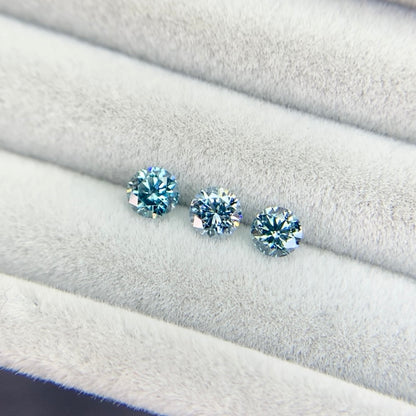 アイスブルーダイヤモンド 0.18ct ラウンドブリリアントカット 3.4mm×3.4mm×2.2mm【MJ2814】