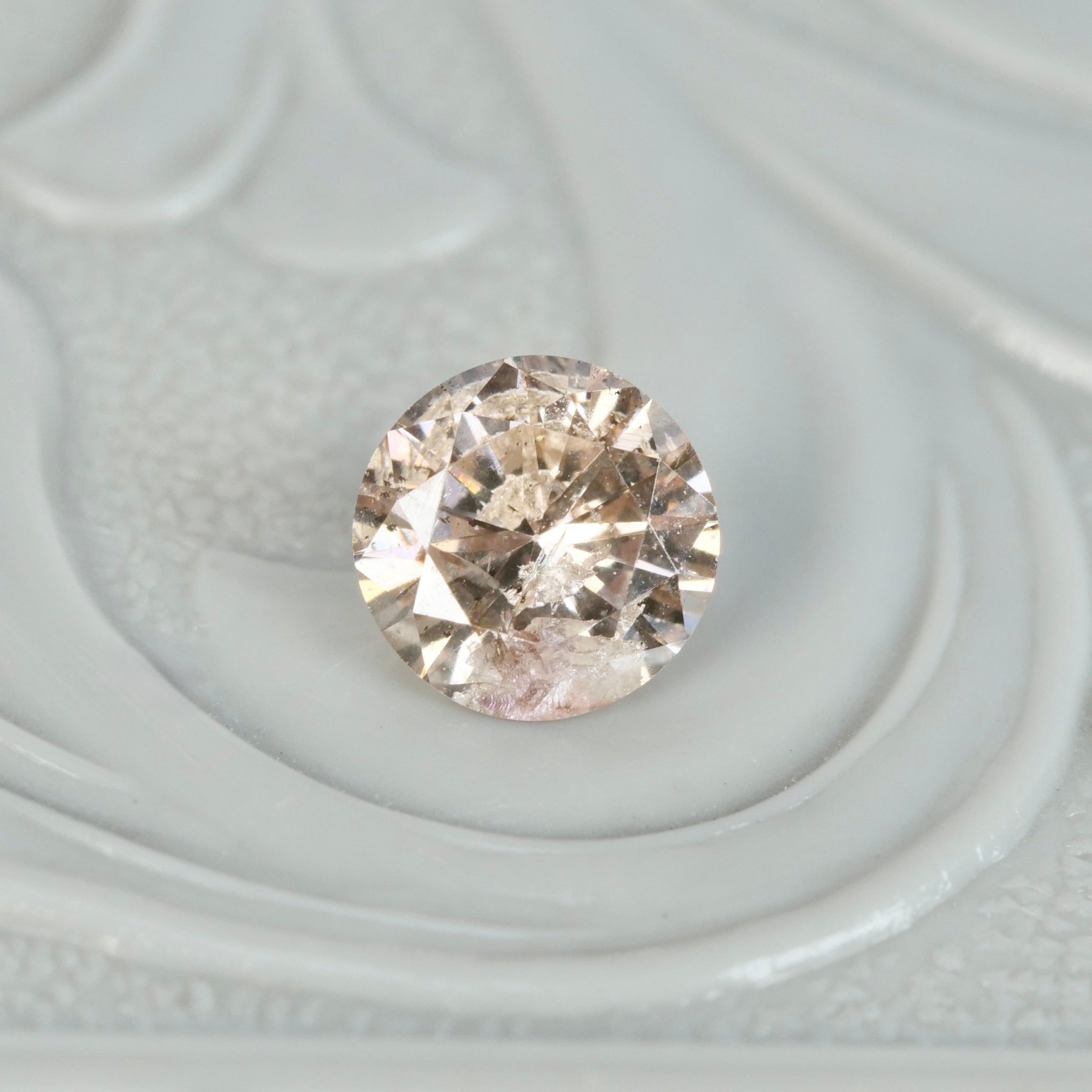 ダイヤモンド 0.41ct ラウンドブリリアントカット 4.7mm×4.7mm×2.9mm