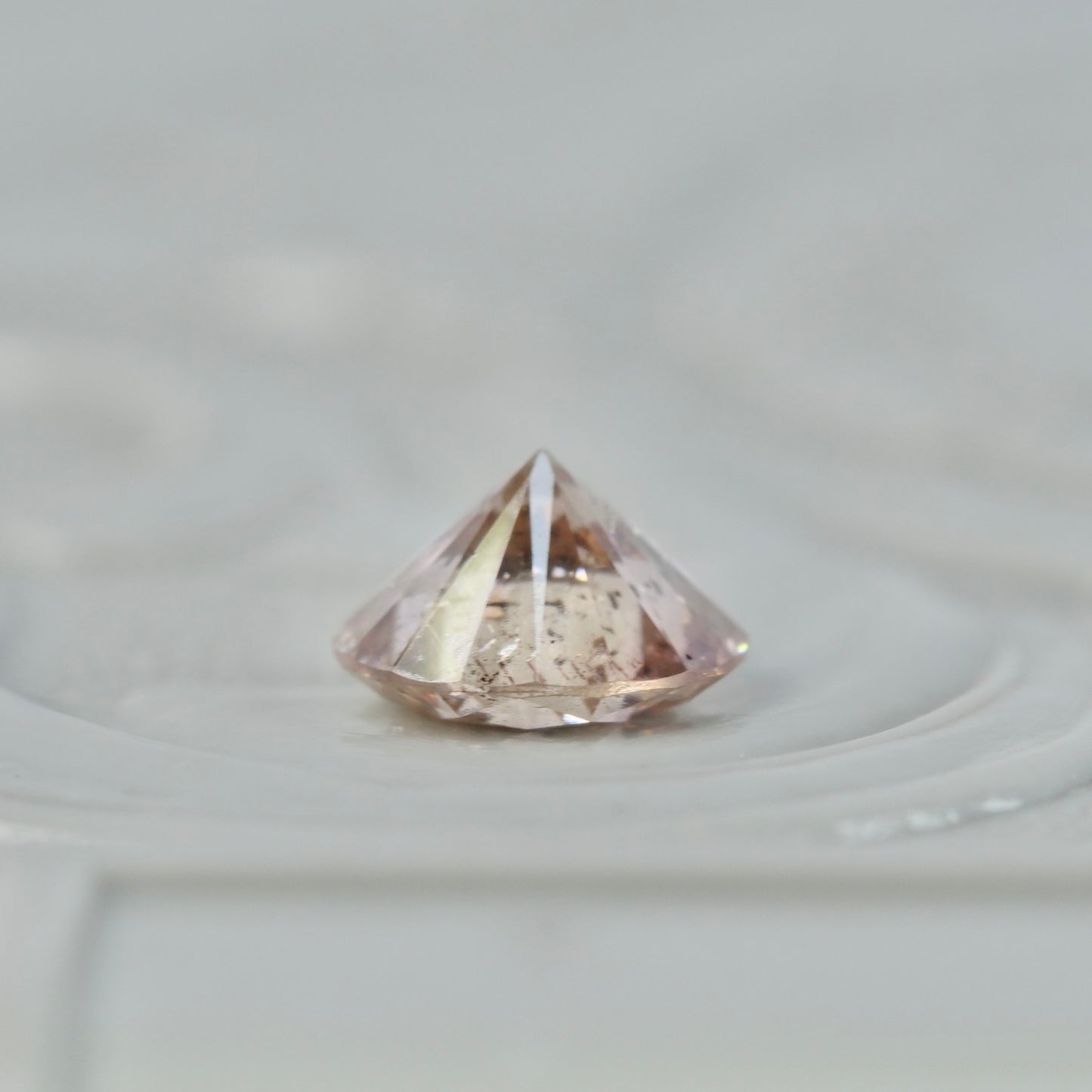 ダイヤモンド 0.41ct ラウンドブリリアントカット 4.7mm×4.7mm×2.9mm【MJ2816】