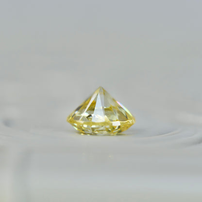ダイヤモンド 0.42ct ラウンドブリリアントカット 4.6mm×4.6mm×3.0mm【MJ2817】
