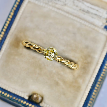 ダイヤモンド 0.42ct ラウンドブリリアントカット 4.6mm×4.6mm×3.0mm【MJ2817】