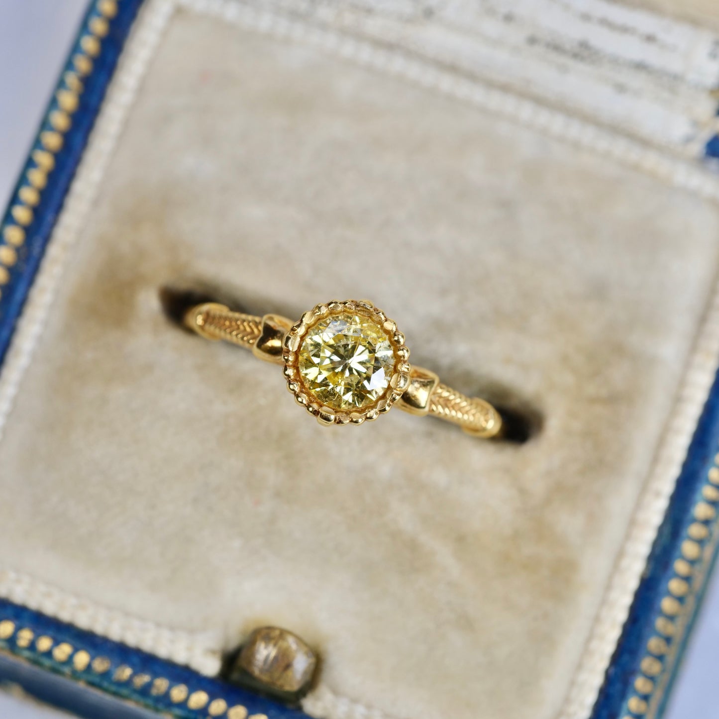 ダイヤモンド 0.42ct ラウンドブリリアントカット 4.6mm×4.6mm×3.0mm【MJ2817】