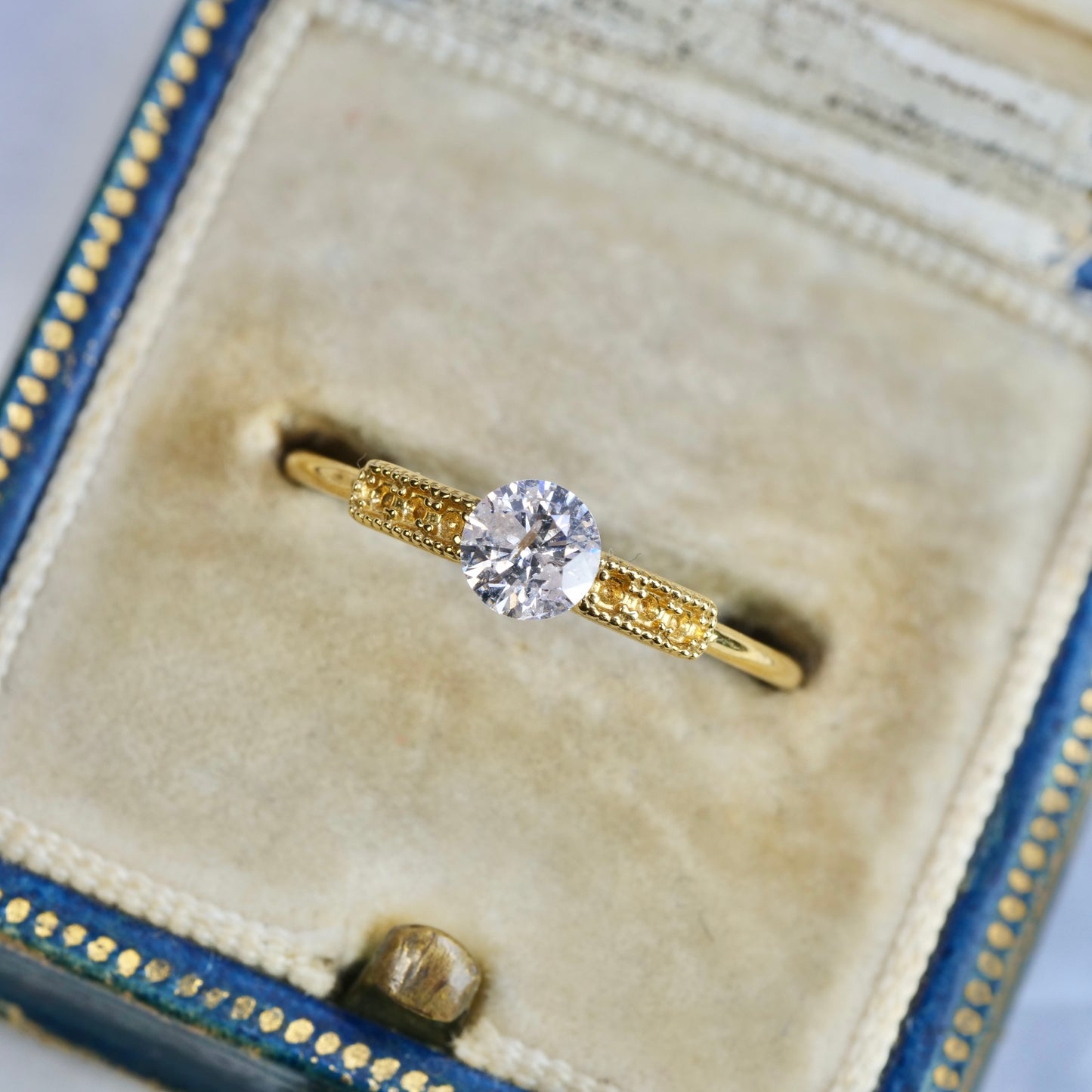 ダイヤモンド 0.40ct ラウンドブリリアントカット 4.6mm×4.6mm×2.9mm【MJ2818】