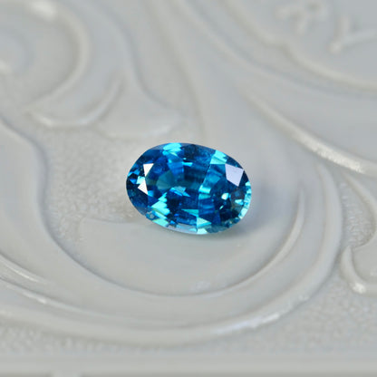 ブルージルコン 0.59ct オーバルカット 4.6mm×4.6mm×2.9mm【MJ2820】