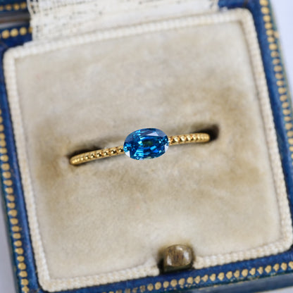 ブルージルコン 0.59ct オーバルカット 4.6mm×4.6mm×2.9mm【MJ2820】