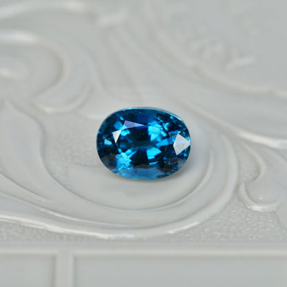 ブルージルコン 0.91ct オーバルカット 4.6mm×4.6mm×2.9mm【MJ2821】