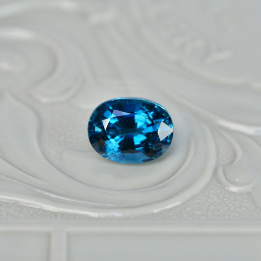 ブルージルコン 0.91ct オーバルカット 4.6mm×4.6mm×2.9mm【MJ2821】