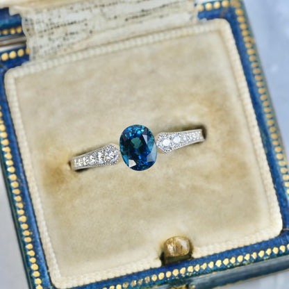 ブルージルコン 0.91ct オーバルカット 4.6mm×4.6mm×2.9mm【MJ2821】