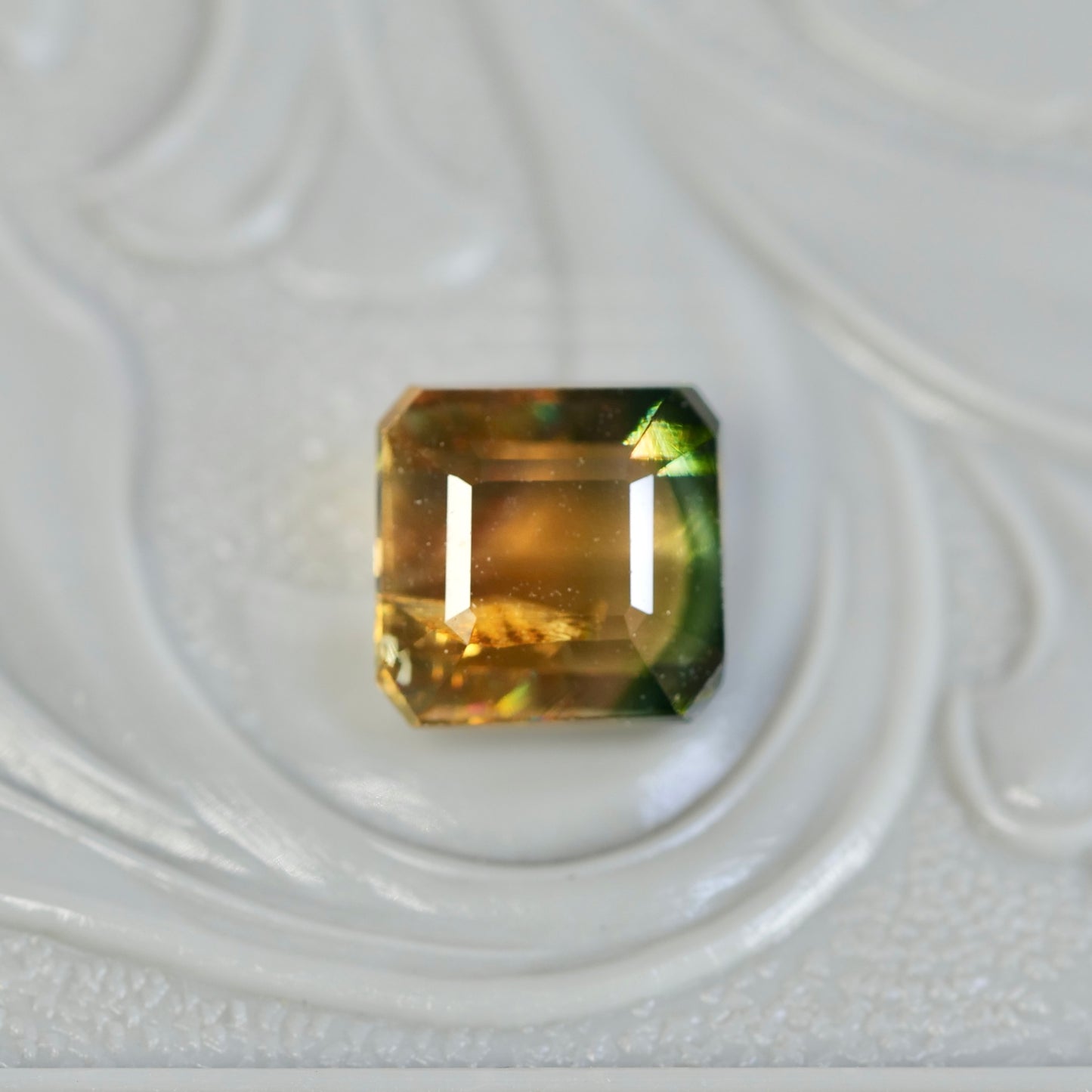バイカラートルマリン 1.19ct エメラルドカット 5.9mm×5.8mm×3.4mm【MJ2824】