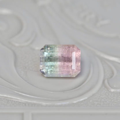 バイカラートルマリン 1.24ct エメラルドカット 6.2mm×5.0mm×4.3mm【MJ2826】