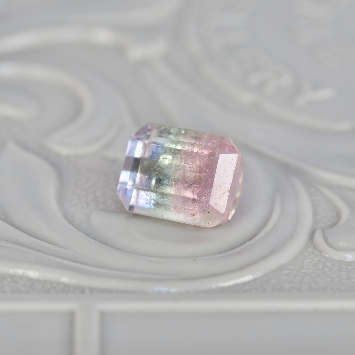 バイカラートルマリン 1.24ct エメラルドカット 6.2mm×5.0mm×4.3mm【MJ2826】