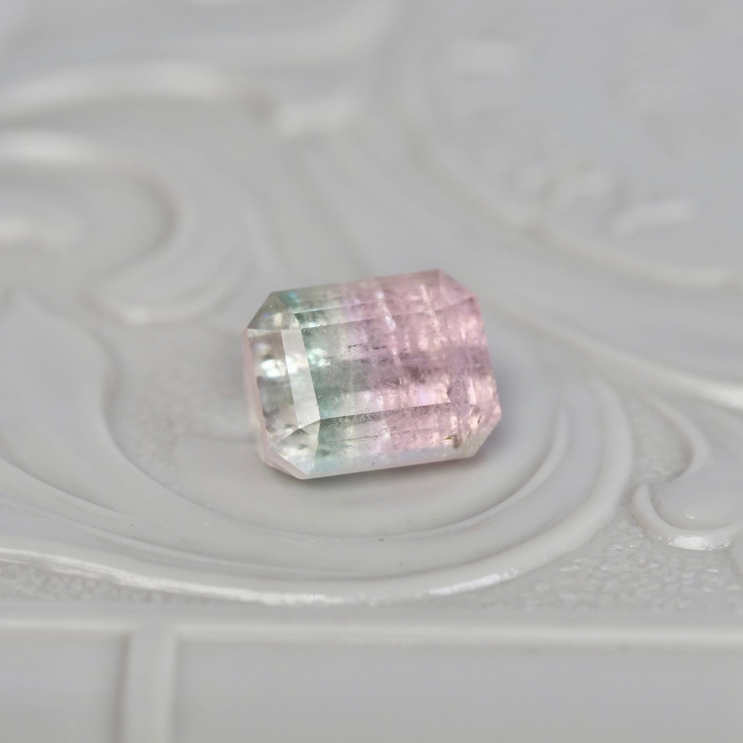 バイカラートルマリン 1.24ct エメラルドカット 6.2mm×5.0mm×4.3mm【MJ2826】