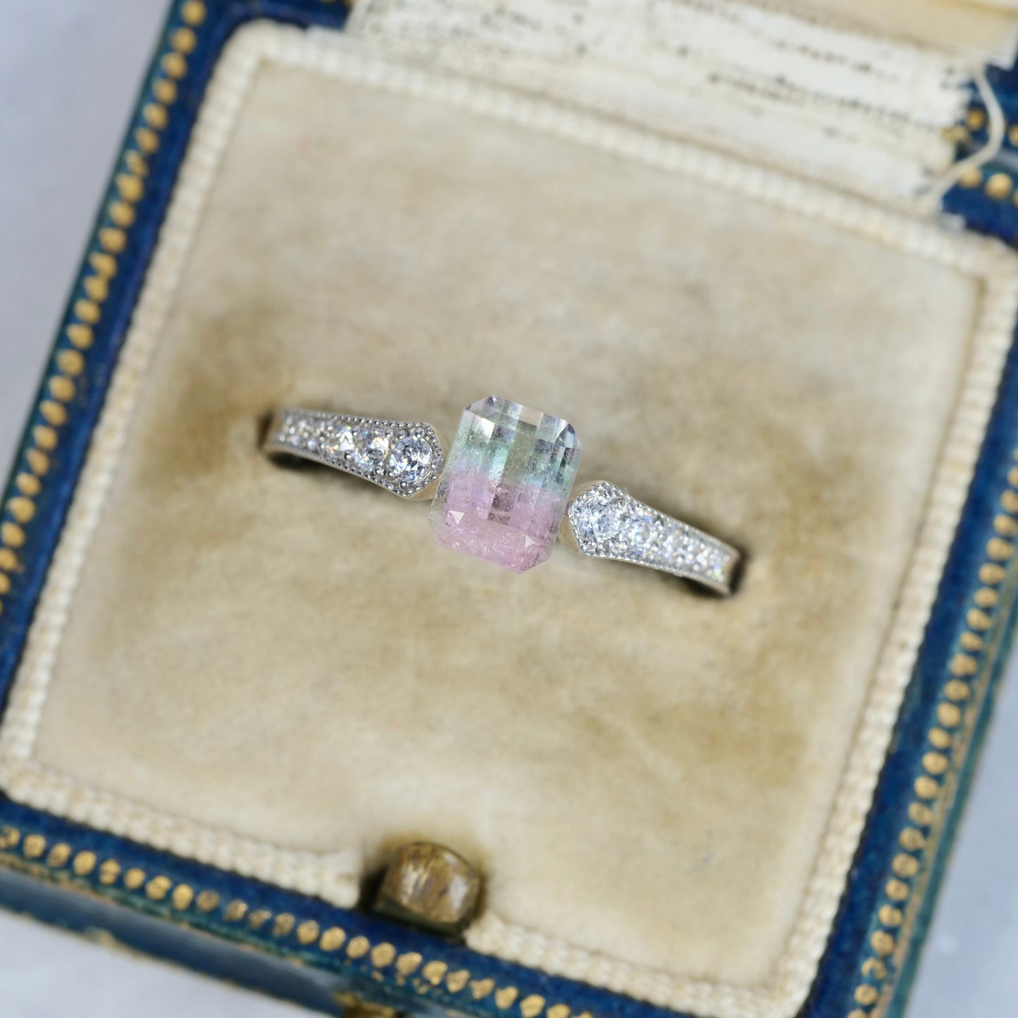 バイカラートルマリン 1.24ct エメラルドカット 6.2mm×5.0mm×4.3mm【MJ2826】