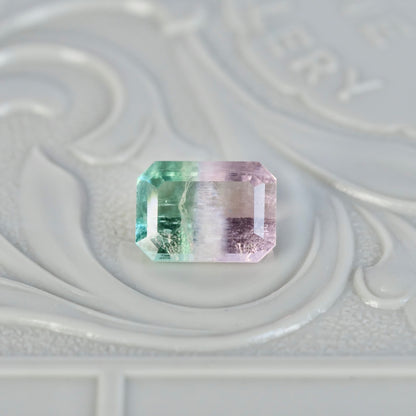 バイカラートルマリン 1.10ct エメラルドカット 7.1mm×5.1mm×3.3mm【MJ2827】