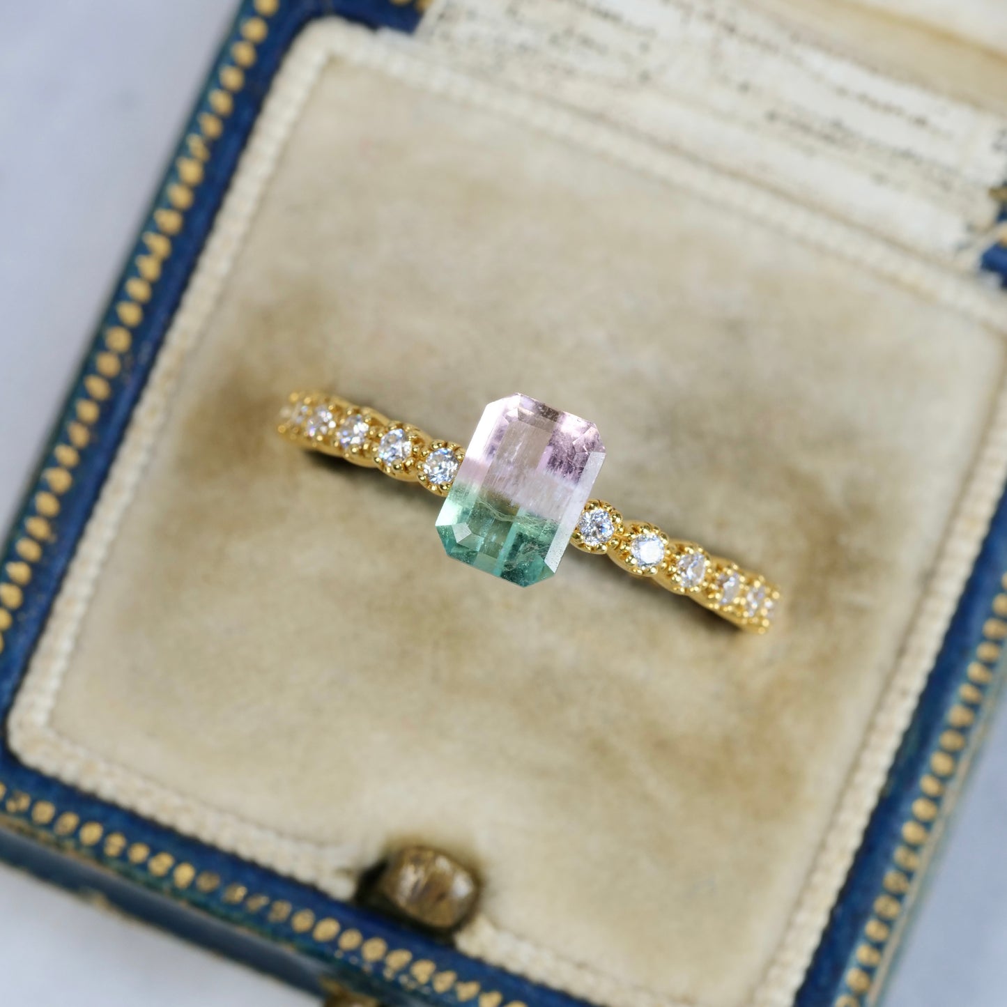 バイカラートルマリン 1.10ct エメラルドカット 7.1mm×5.1mm×3.3mm【MJ2827】