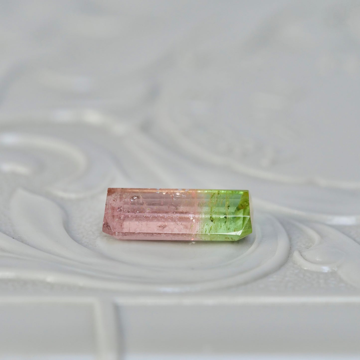 バイカラートルマリン 1.26ct エメラルドカット 9.2mm×4.8mm×2.9mm【MJ2828】