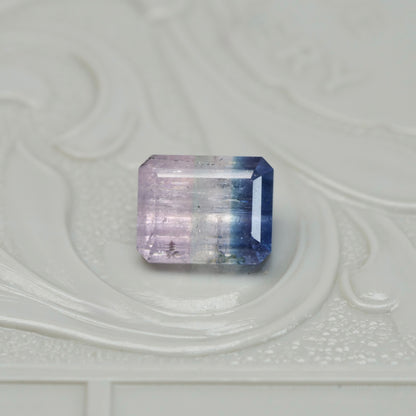 パーティーカラードトルマリン 1.60ct エメラルドカット 6.8mm×5.4mm×4.4mm【MJ2829】