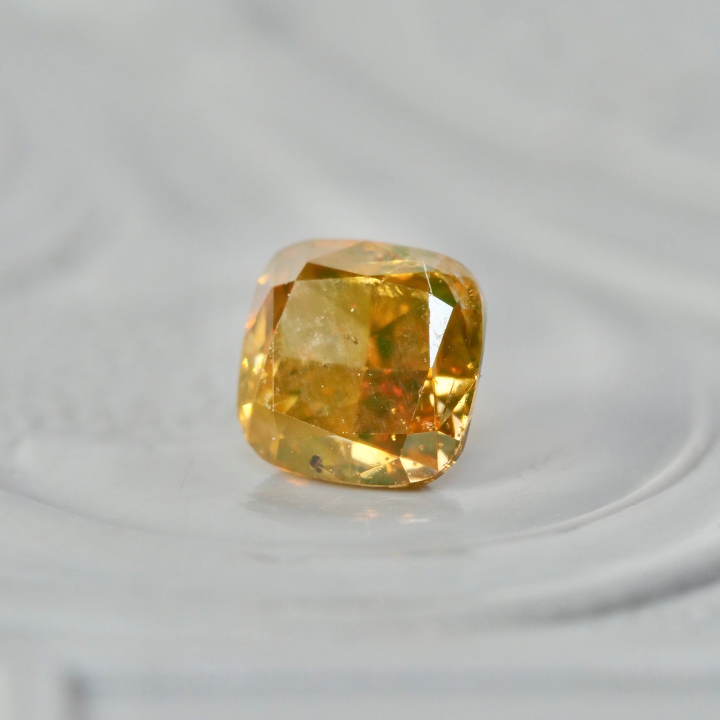 ナチュラルダイヤモンド 0.29ct クッションカット 3.9mm×3.6mm×2.8mm【MJ2606】