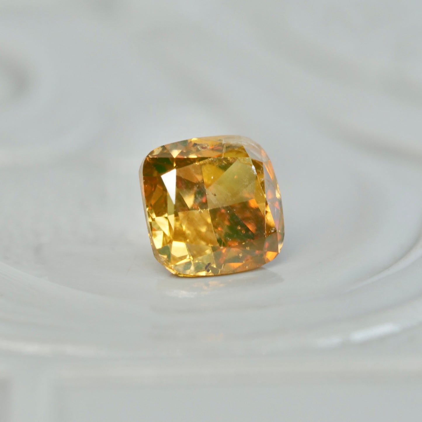 ナチュラルダイヤモンド 0.29ct クッションカット 3.9mm×3.6mm×2.8mm【MJ2606】