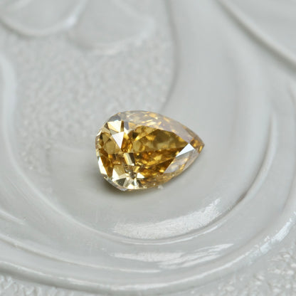 ナチュラルダイヤモンド 0.31ct ペアシェイプカット 5.1mm×3.5mm×2.3mm【MJ2605】