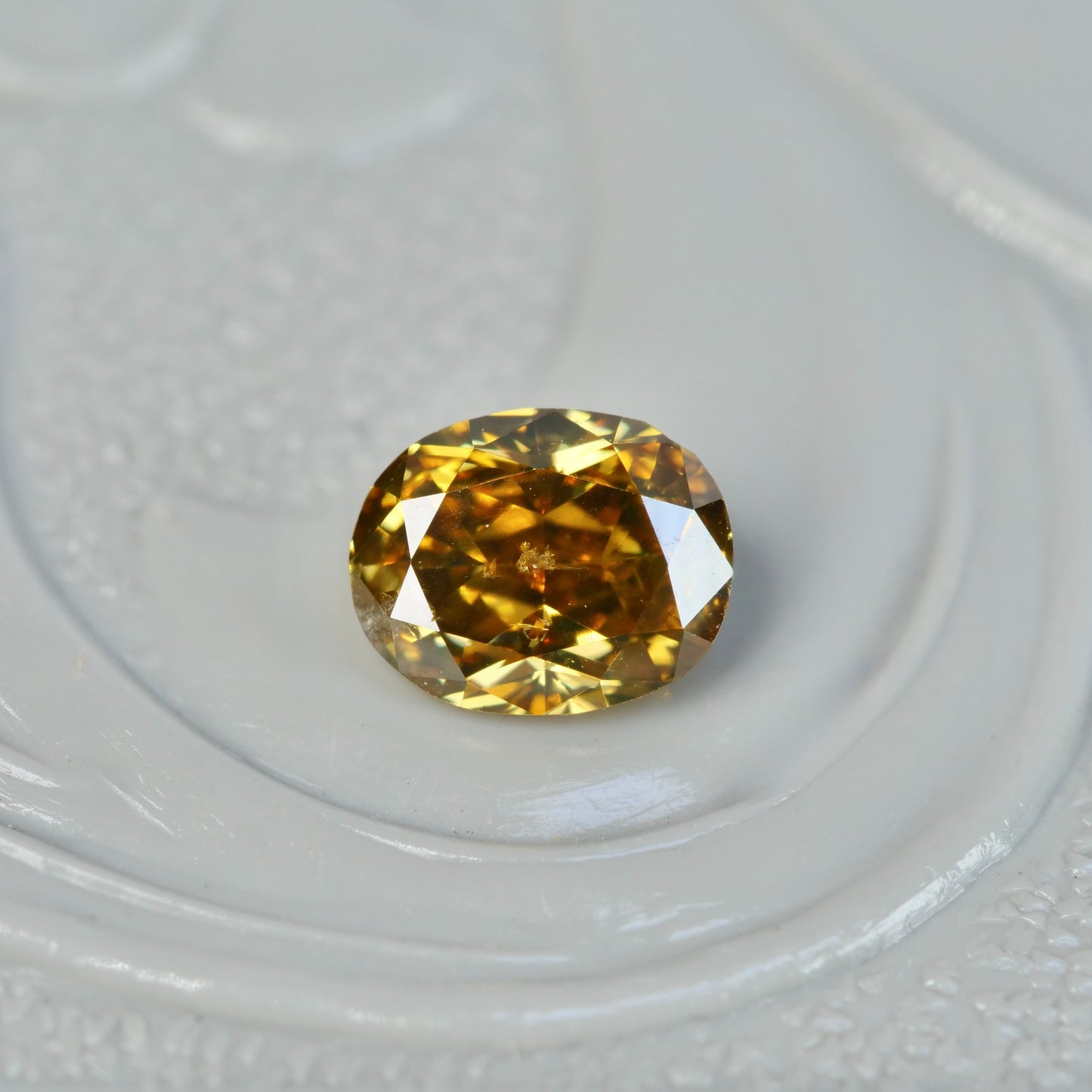 ナチュラルダイヤモンド 0.32ct オーバルカット 4.7mm×3.7mm×2.2mm【MJ2604】