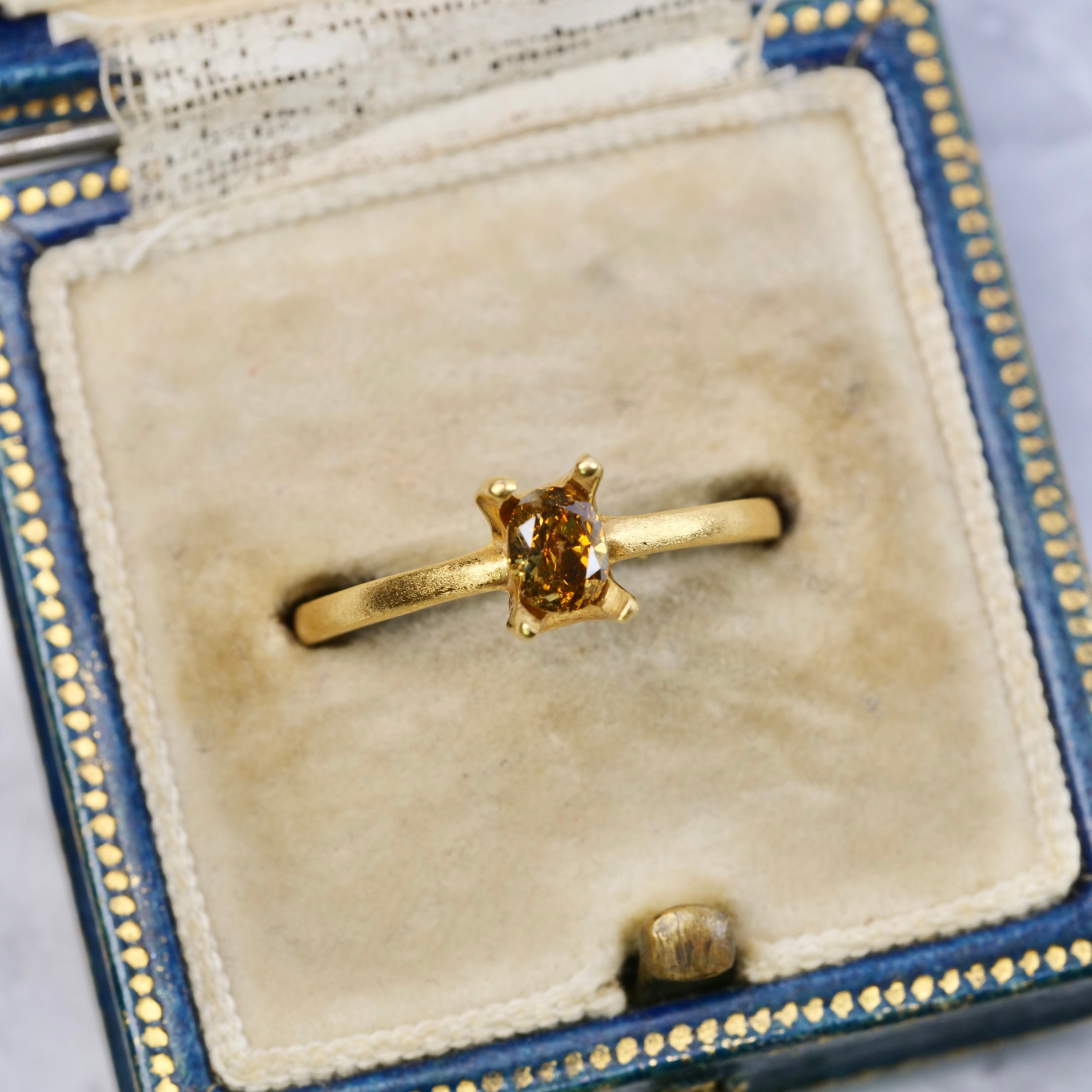 ナチュラルダイヤモンド 0.21ct ペアシェイプカット 5.3mm×3.6mm×1.7mm