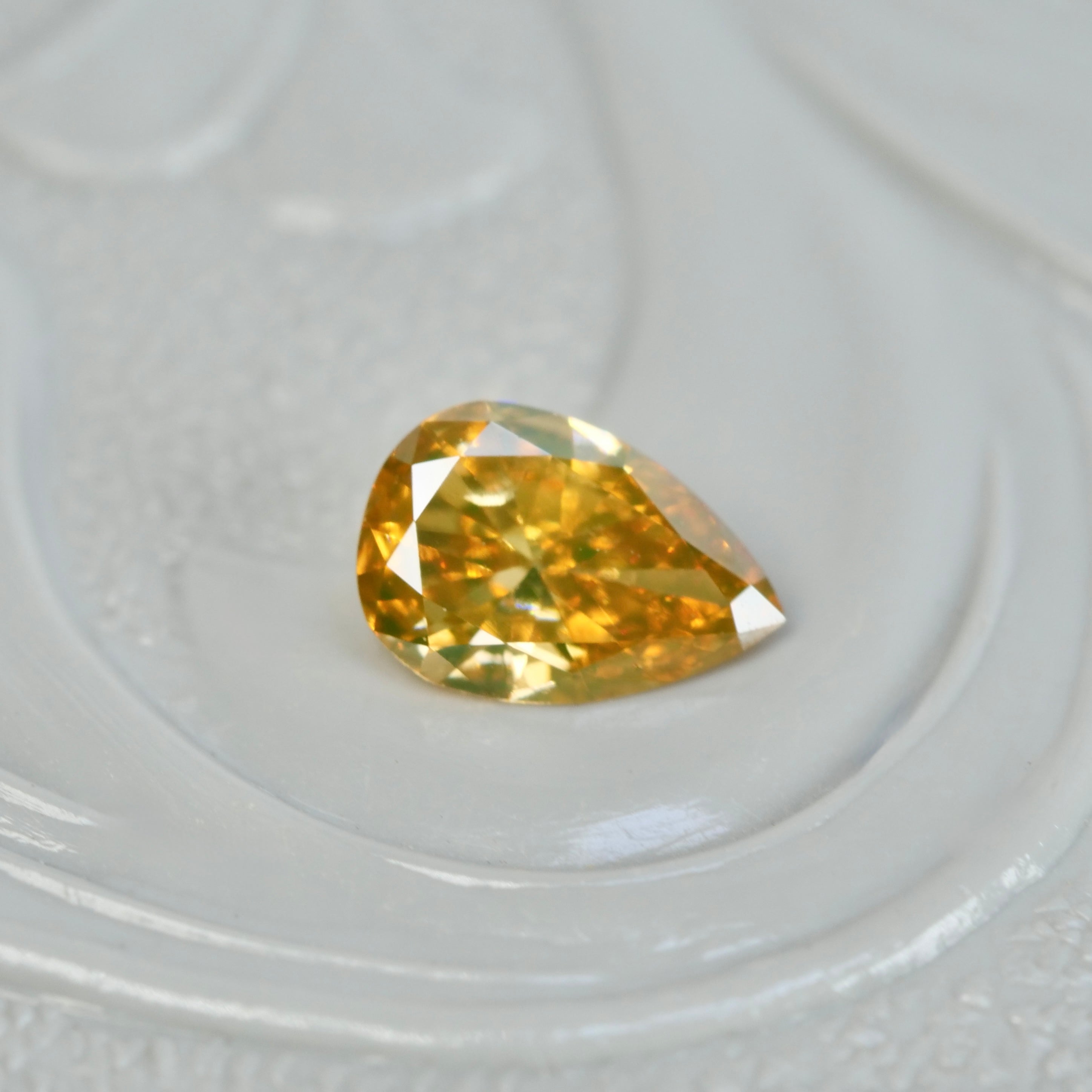 ナチュラルダイヤモンド 0.21ct ペアシェイプカット 5.3mm×3.6mm×1.7mm