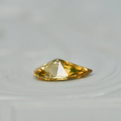 ナチュラルダイヤモンド 0.21ct ペアシェイプカット 5.3mm×3.6mm×1.7mm【MJ2603】