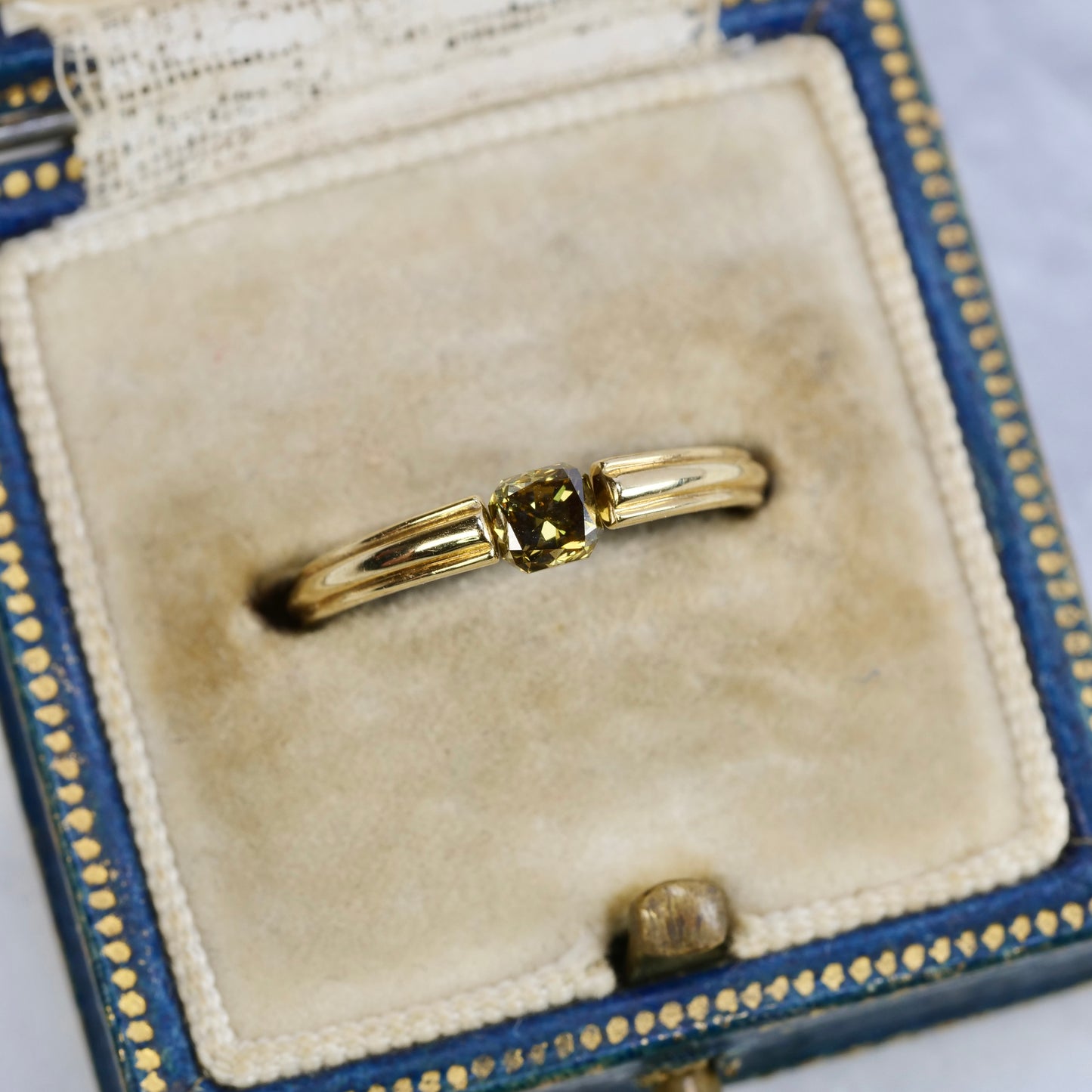 ナチュラルダイヤモンド 0.37ct クッションカット 3.6mm×3.6mm×2.3mm【MJ2602】