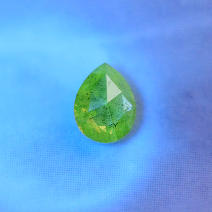 ナチュラルダイヤモンド 0.38ct ペアシェイプカット 5.2mm×4.1mm×2.2mm【MJ2601】