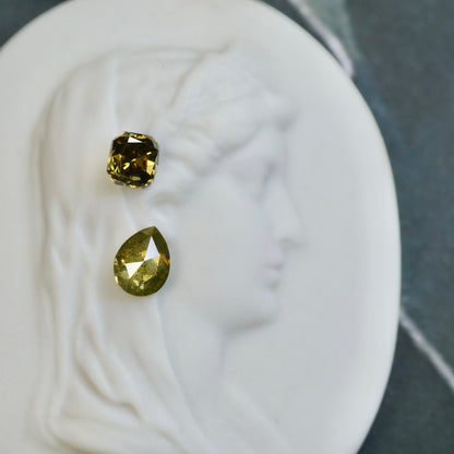 ナチュラルダイヤモンド 0.31ct ペアシェイプカット 5.1mm×3.5mm×2.3mm【MJ2605】