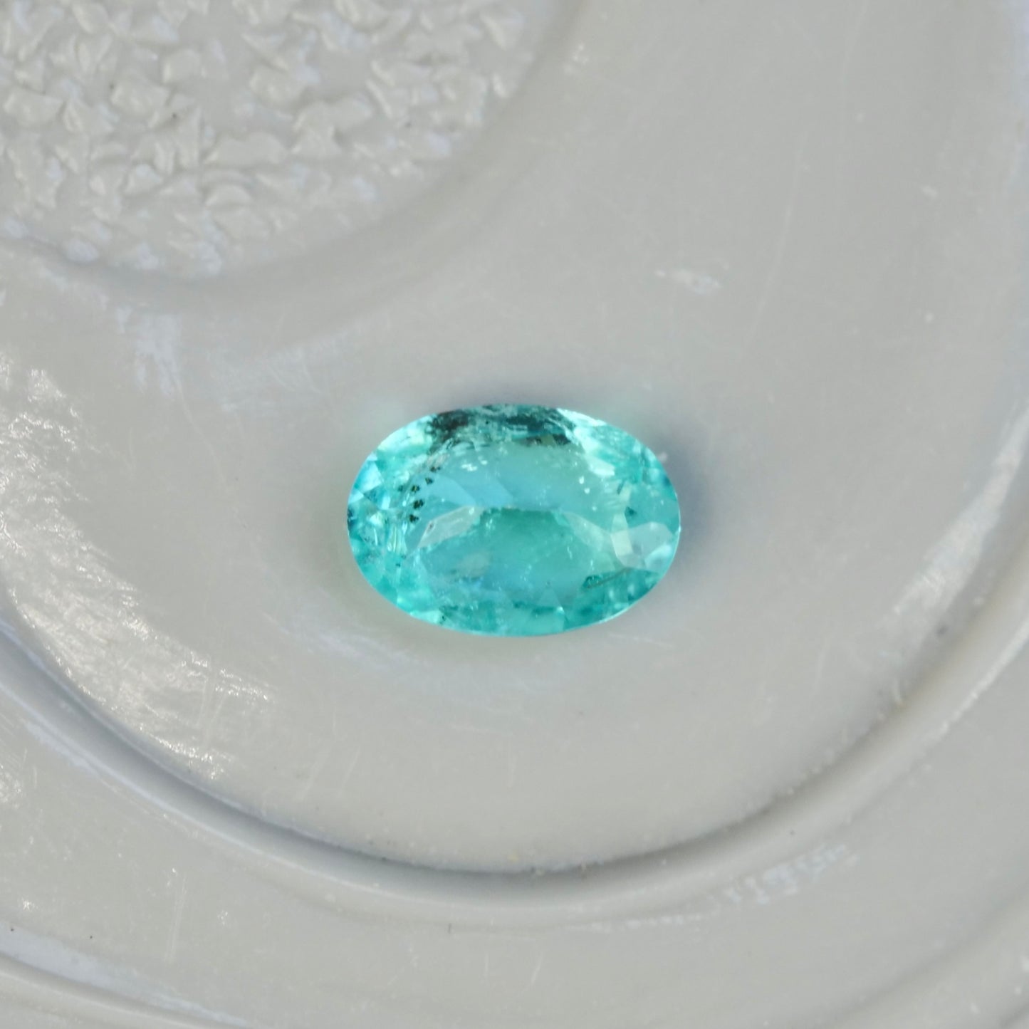 パライバトルマリン ブラジル産 0.05ct オーバルカット 2.8mm×2.0mm×1.4mm【MJ2550-3】