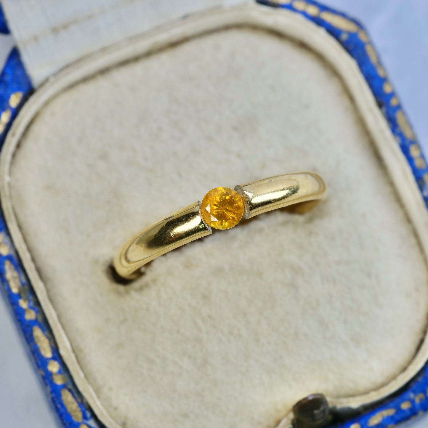 オレンジジルコン 0.25ct ラウンドカット 3.6mm×3.6mm×2.5mm【MJ2852】