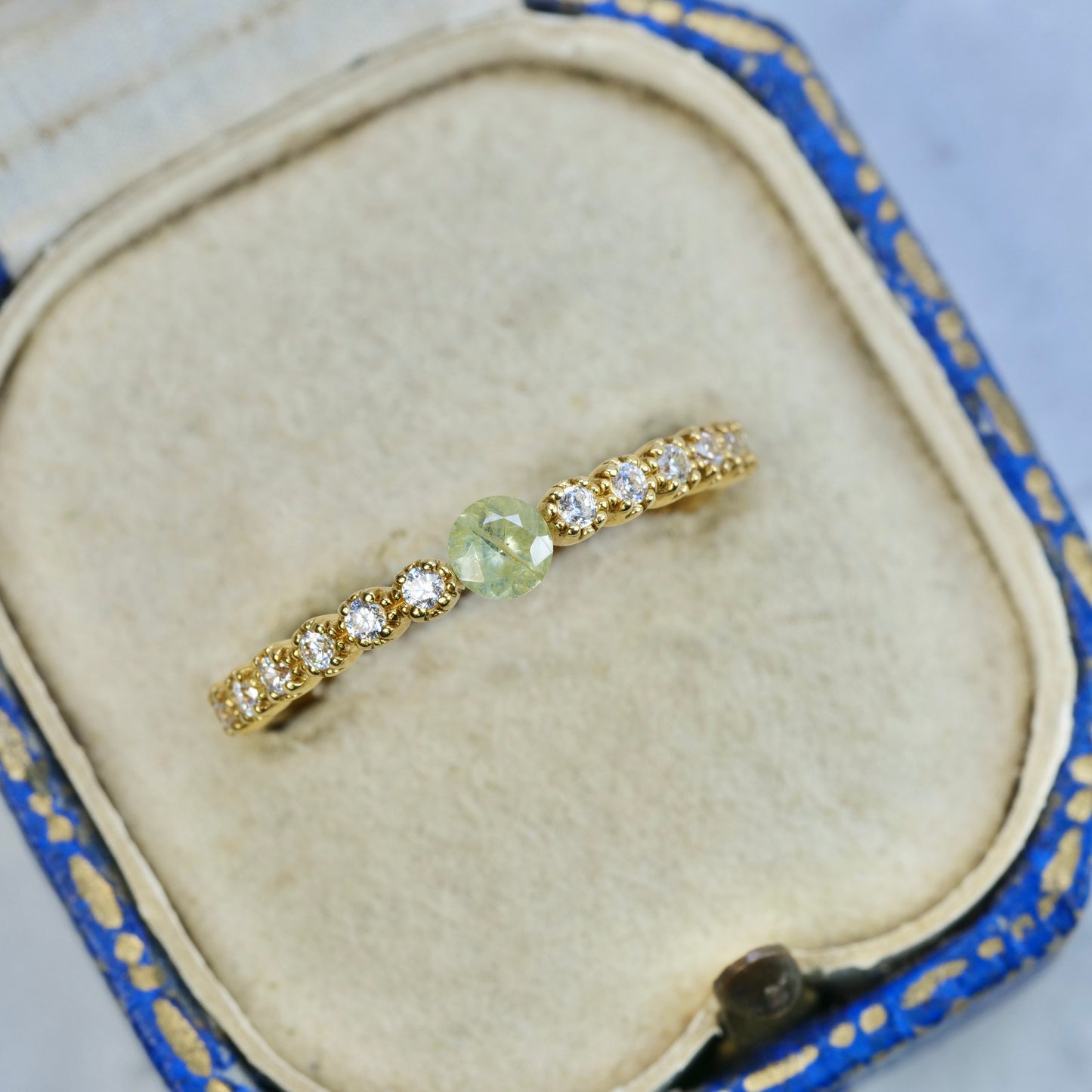 グリーンジルコン 0.22ct ラウンドカット 3.6mm×3.6mm×2.1mm【MJ2854】