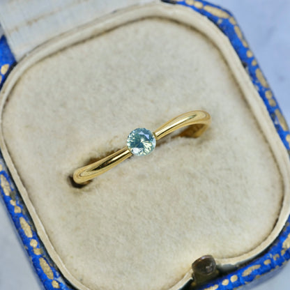 グリーンジルコン 0.26ct ラウンドカット 3.7mm×3.7mm×2.4mm【MJ2856】