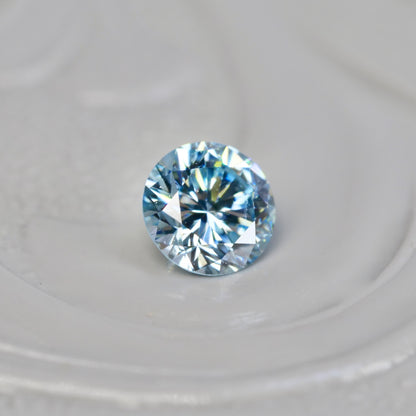 アイスブルーダイヤモンド 0.16ct ラウンドブリリアントカット 3.5mm×3.5mm×2.1mm【MJ2931】